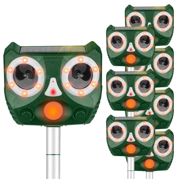 Ultrasonic Animal Repeller Outdoor, Solar Powered Squirrels Repeller Waterproof Deer Repeller for RatsDog, Cat, Squirrels, Bird, Rabbit, Deer, Raccoon Farm Yard Garden