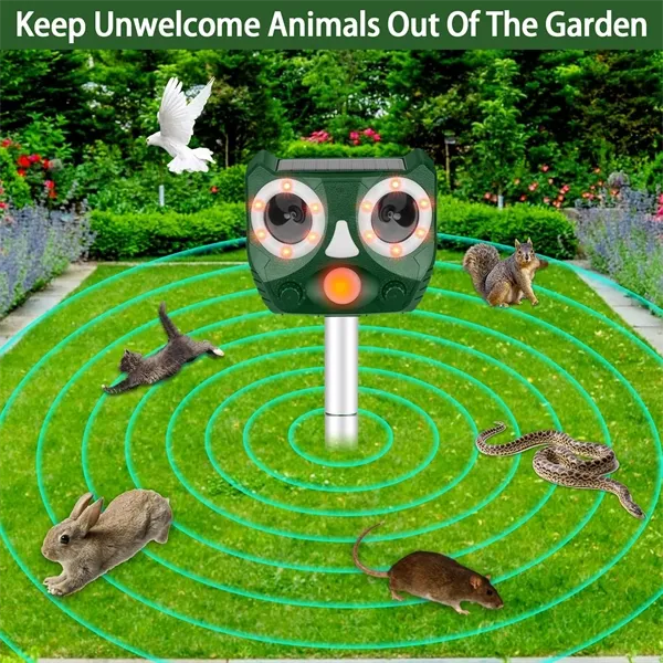 Ultrasonic Animal Repeller Outdoor, Solar Powered Squirrels Repeller Waterproof Deer Repeller for RatsDog, Cat, Squirrels, Bird, Rabbit, Deer, Raccoon Farm Yard Garden
